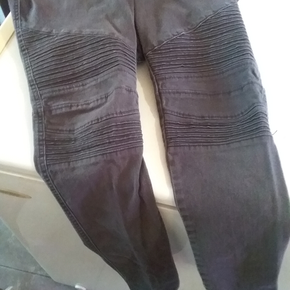 H&M Boys Jeans - Picture 4 of 8